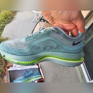 Size 11.5 - Nike Pegasus Premium Cannon Seaweed Barely Volt